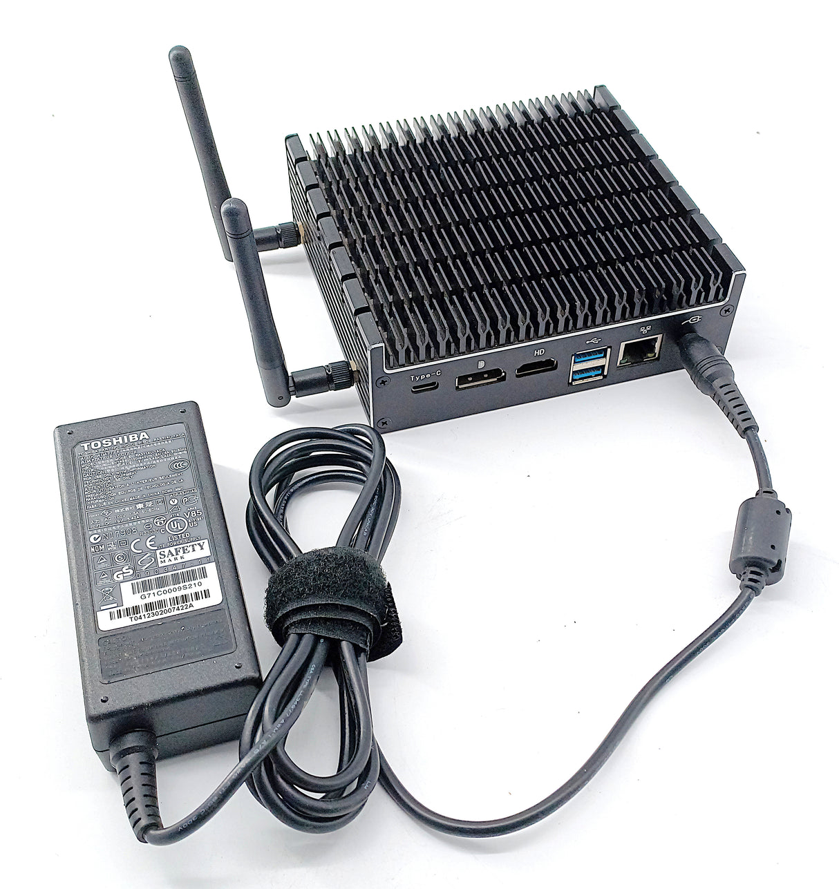 Screenly Player Max Digital Signage Player: 8GB RAM 256GB M.2 SSD No OS