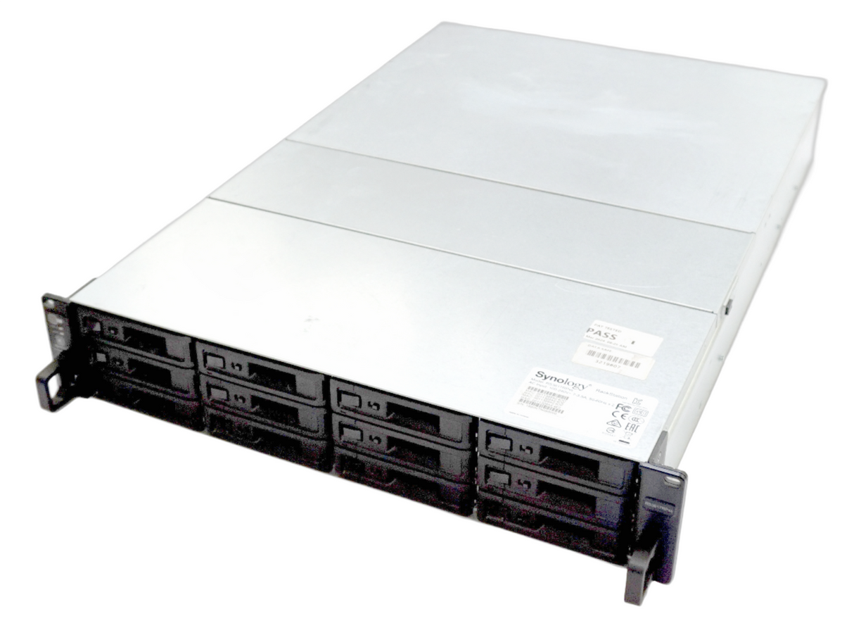 Synology RS3617RPxs NAS rackable 12 baies : 64 Go de RAM, 10GbE (SFP+, RJ45), sans disque
