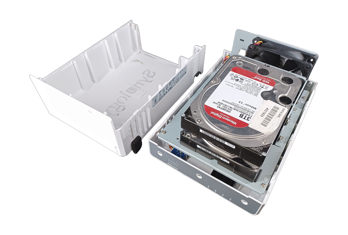 Synology DS220j NAS de bureau à 2 baies : 2 disques durs de 3 To, testé