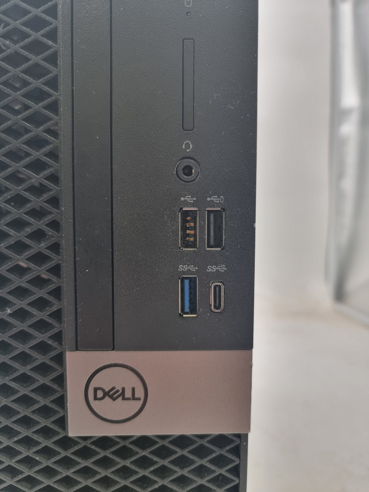 Dell OptiPlex 5060 SFF PC, Core i5 8th Gen, 8GB RAM, 256GB SSD, Windows 11 (Grade C)