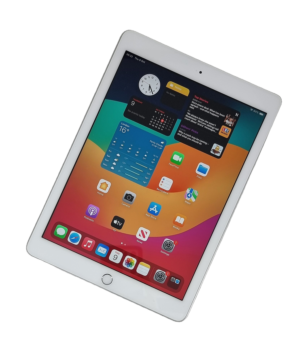 Apple iPad 6th Generation Tablet, 128GB, Wi-Fi, Silver, A1893