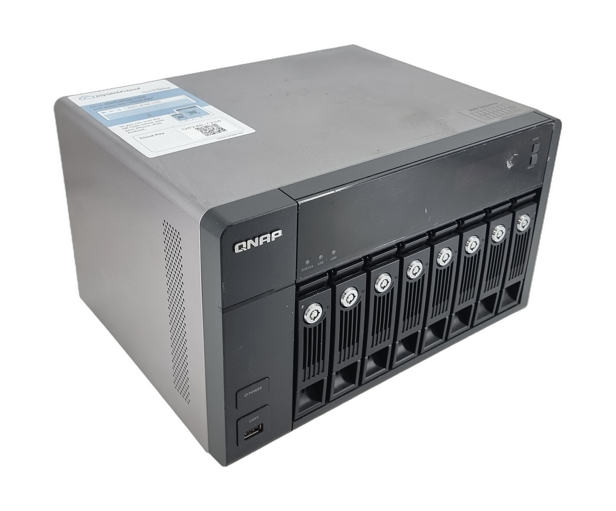 QNAP TS-870 Pro 8-Bay Desktop NAS: 16GB RAM, Updated Firmware, Diskless