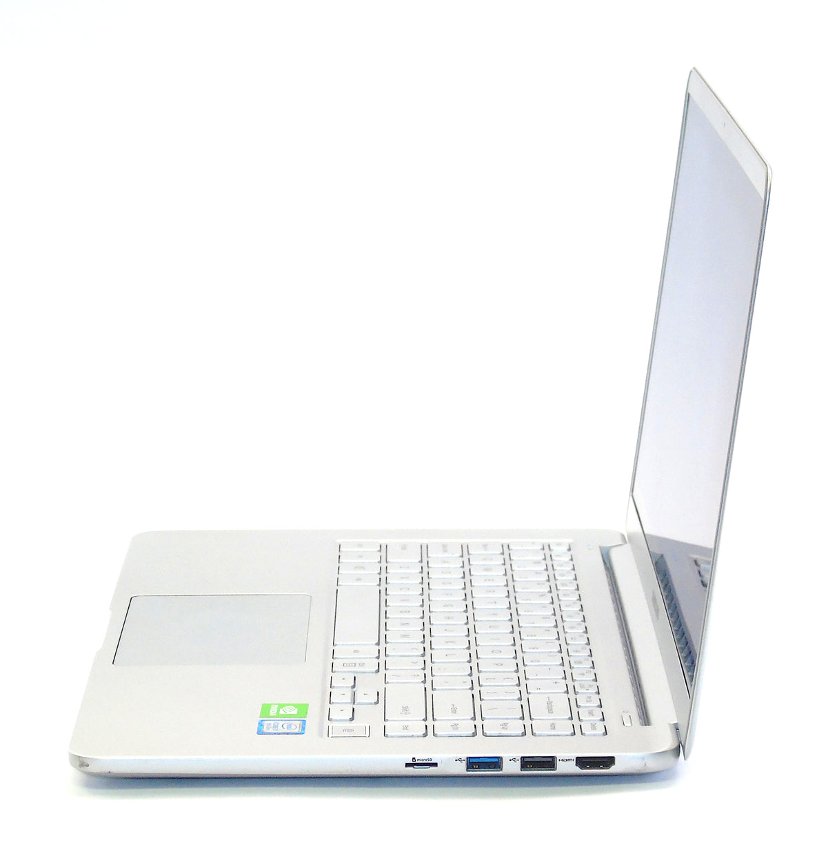 Ordinateur portable Samsung NP900X5T 15" i7 8e génération 16 Go RAM 256 Go SSD GeForce MX150