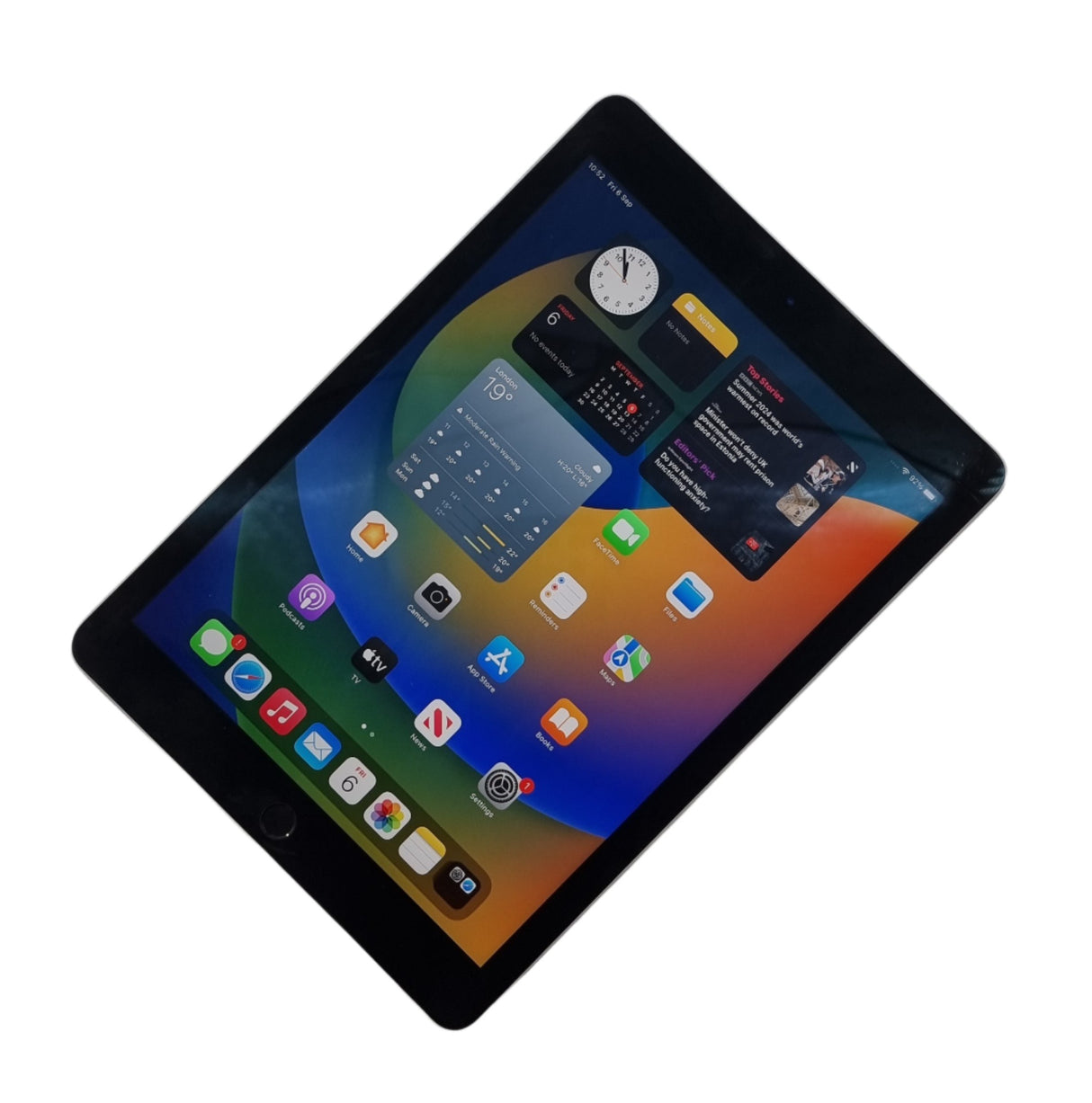 Apple iPad Pro 9.7" Tablet, 32 GB, WiFi + Cellular, Unlocked, Space grey, A1674