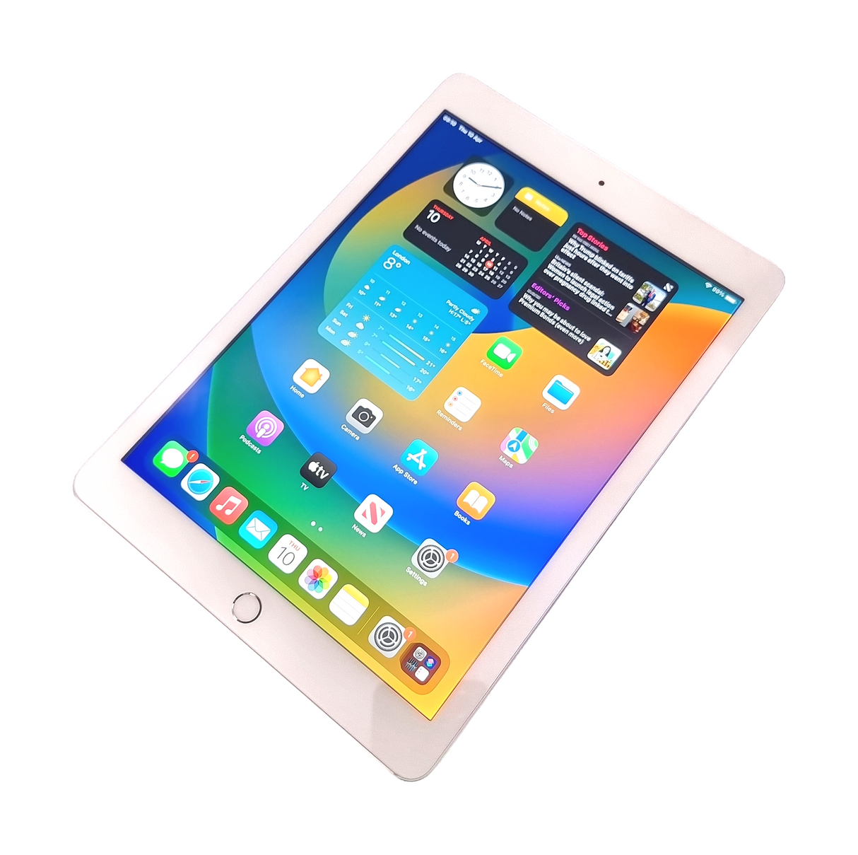 Apple iPad 5th Generation Tablet, 9.7", 32GB, Wi-Fi, Silver, A1822