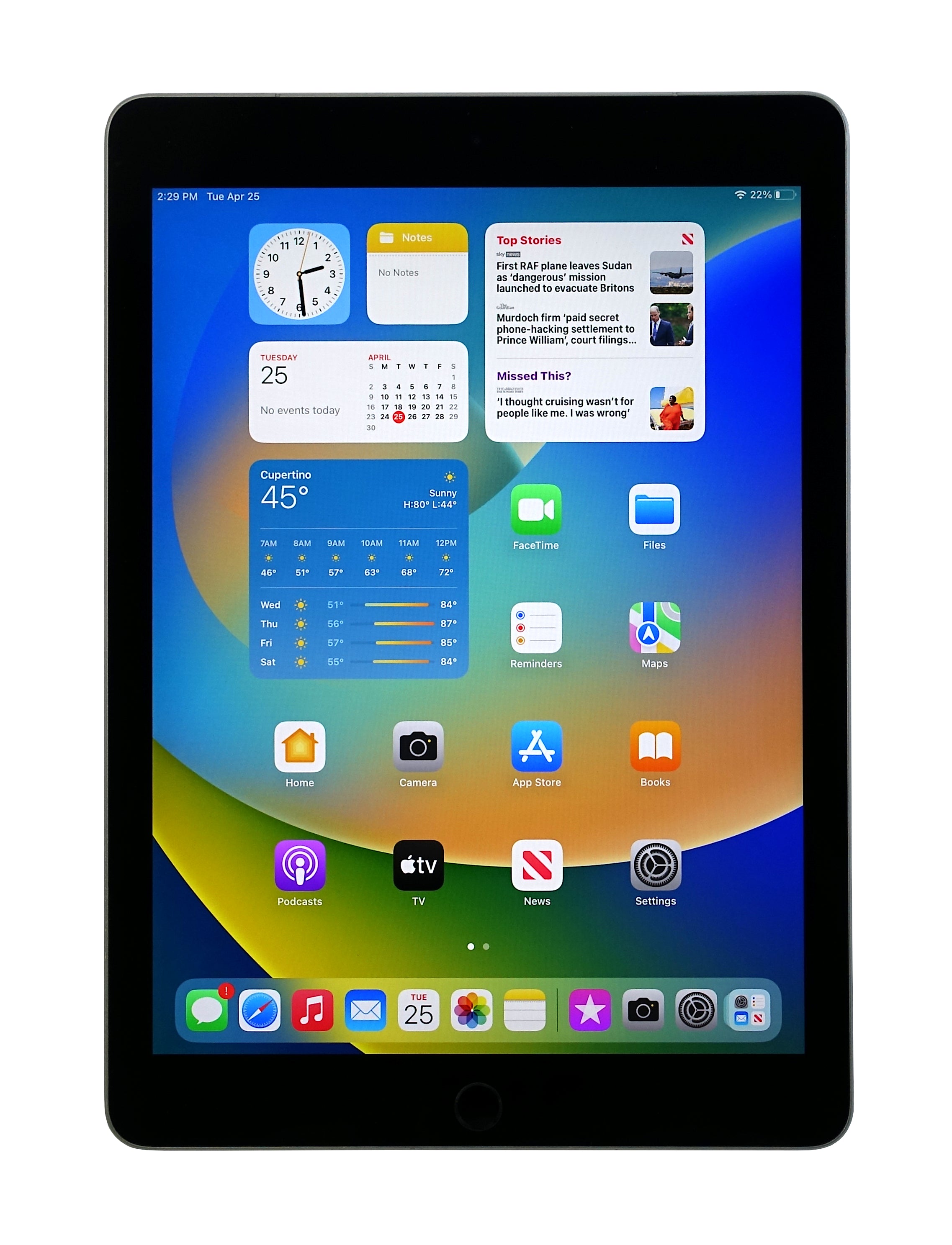 Apple iPad Pro 9.7" Tablet, A1674, 32GB, WiFi + GSM, Silver