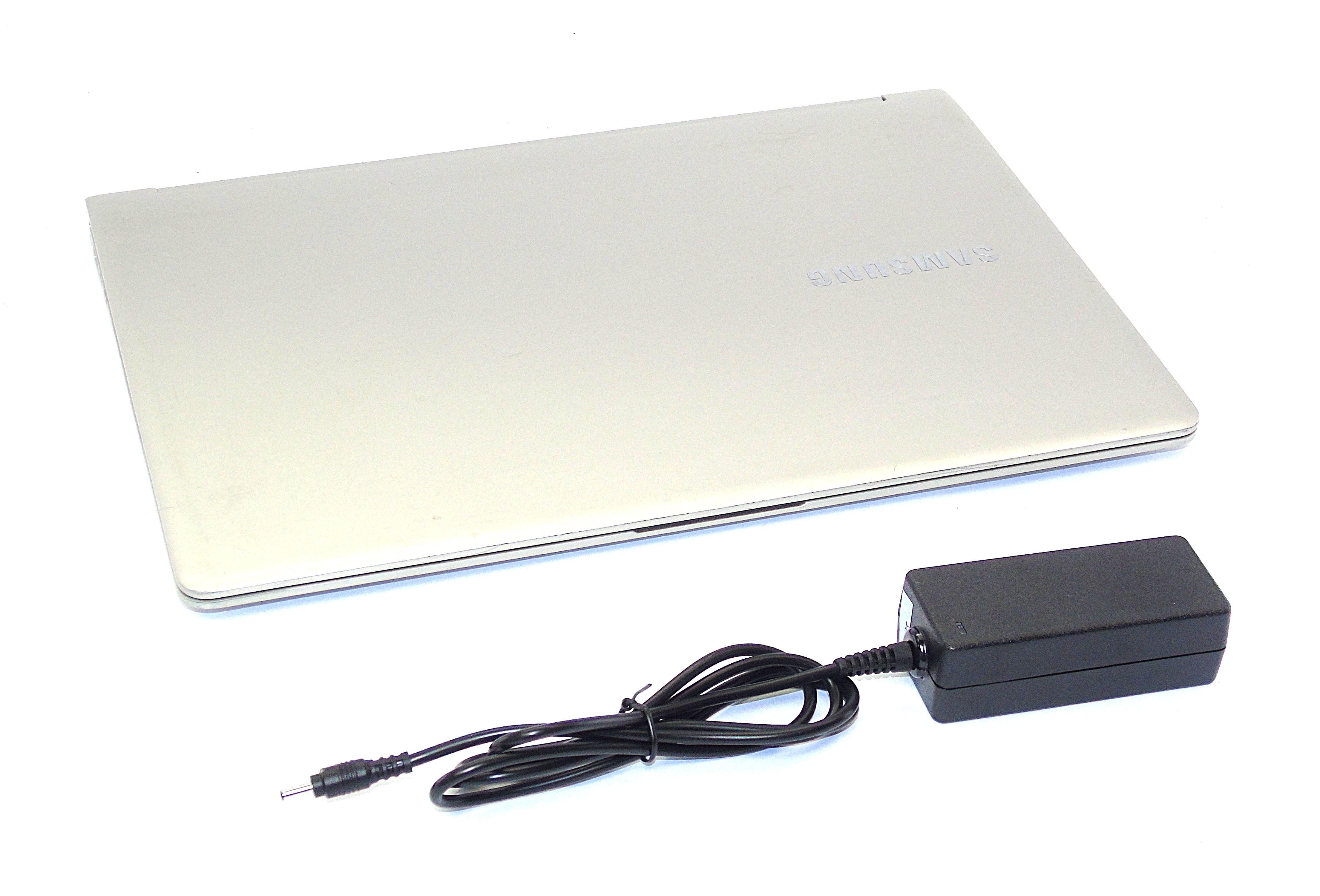 Samsung NP900X3K Laptop, 13.3" Intel® Core™ i5, 8GB RAM, 256GB SSD