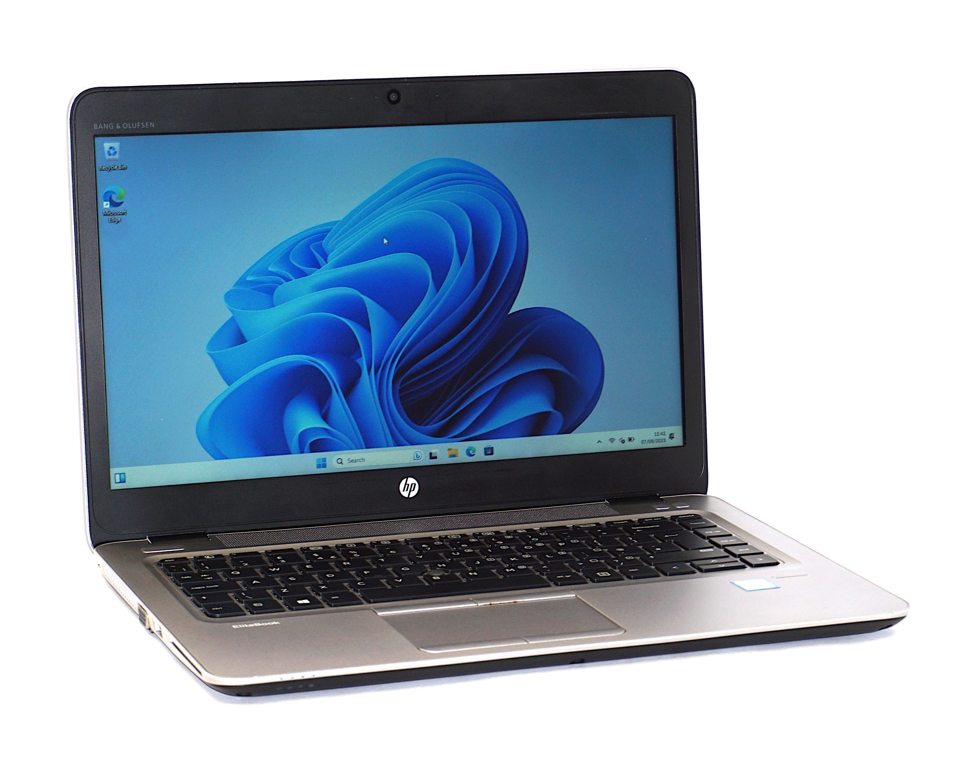 HP EliteBook 840 G3 Laptop, 13.9" i5 6th Gen, 8GB RAM, 256GB SSD