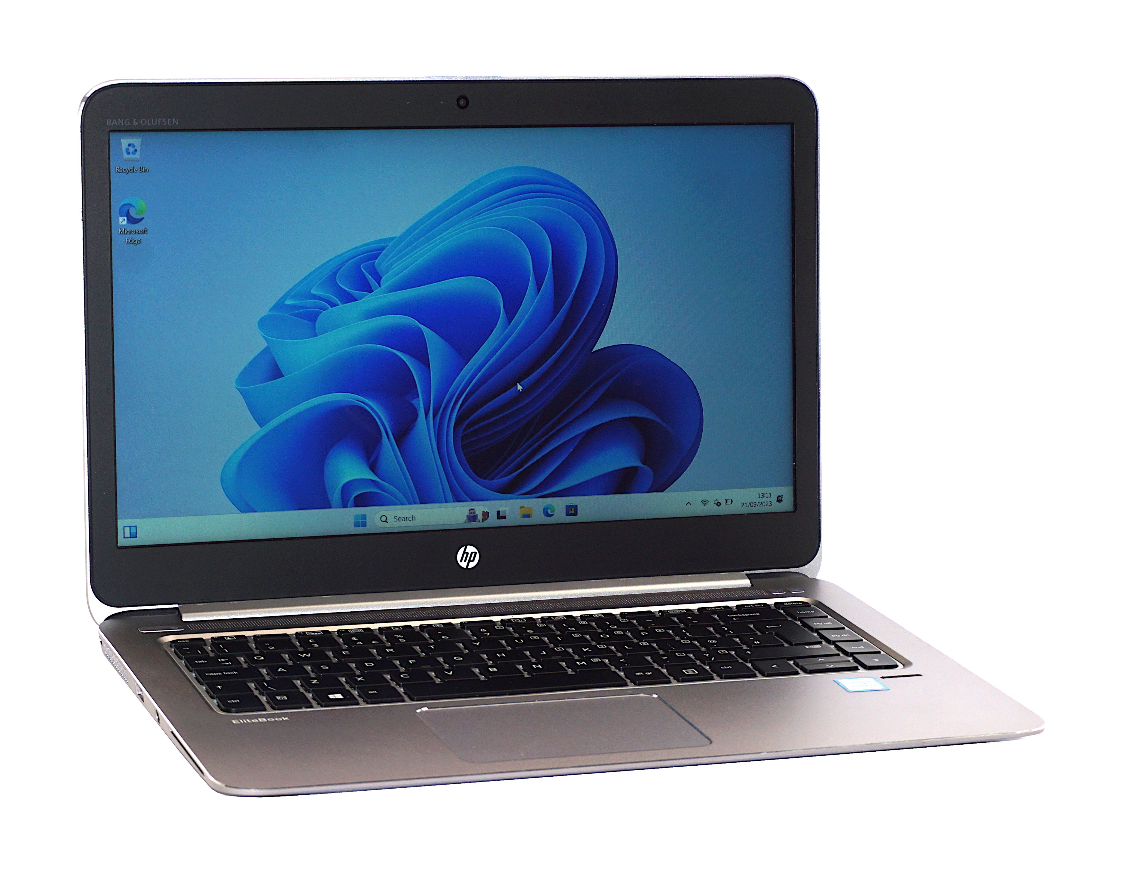 HP EliteBook Folio 1040 G3 Laptop, 13.9" i5 6th Gen, 8GB RAM, 256GB SSD, Win 11